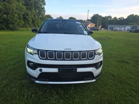 Used 2022 Jeep Compass Limited AWD/4WD image 15