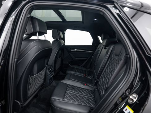 Used 2023 Audi SQ5 Premium Plus w/ Premium Plus Package image 18