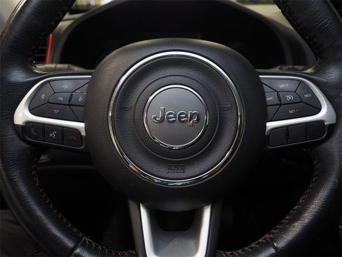 Used 2017 Jeep Renegade Trailhawk image 19