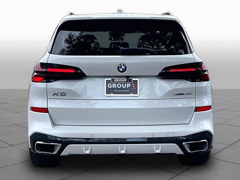 Used 2024 BMW X5 sDrive40i w/ M Sport Package RWD image 5