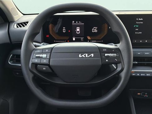 New 2026 Kia K4 LXS image 17