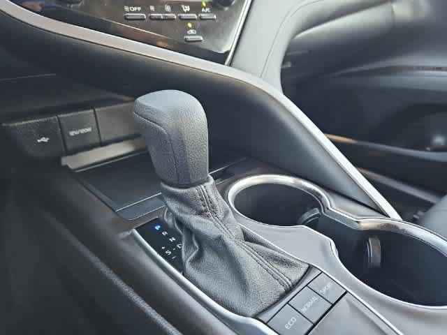 Used 2022 Toyota Camry LE FWD image 26