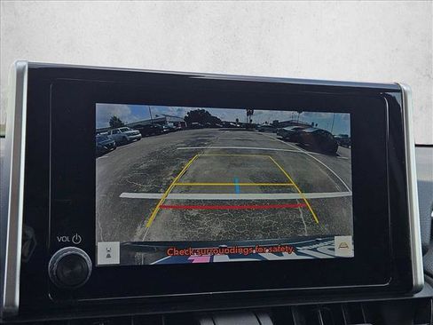 Used 2024 Toyota RAV4 XLE AWD/4WD image 10