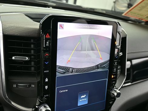 Used 2025 RAM 1500 Laramie w/ Night Edition image 21