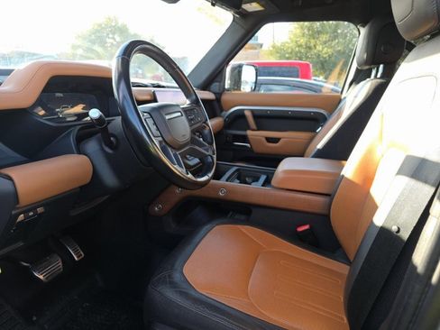 Used 2022 Land Rover Defender 110 X image 4