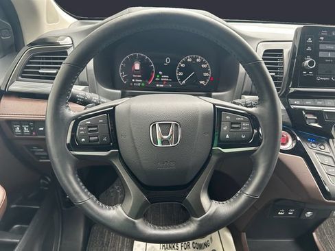 Used 2025 Honda Odyssey Elite image 12