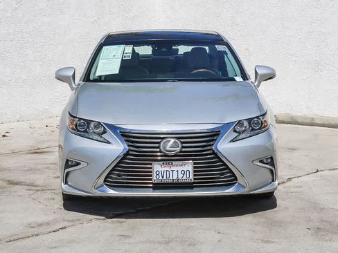 Used 2018 Lexus ES 350 w/ Navigation System Package FWD image 2