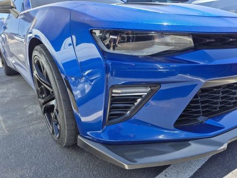 Used 2016 Chevrolet Camaro SS RWD image 4