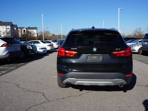 Used 2017 BMW X1 xDrive28i image 4