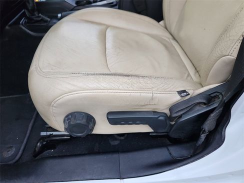 Used 2018 Jeep Wrangler Unlimited Sahara w/ LED Lighting Group image 14