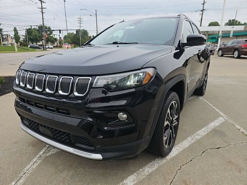 Certified 2022 Jeep Compass Limited AWD/4WD image 8