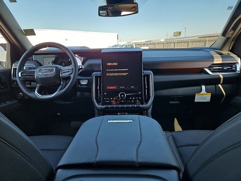 New 2026 GMC Yukon Denali w/ Sun & Power Step Package image 10