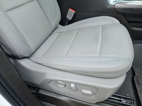 Used 2024 Chevrolet Silverado 1500 LTZ image 32