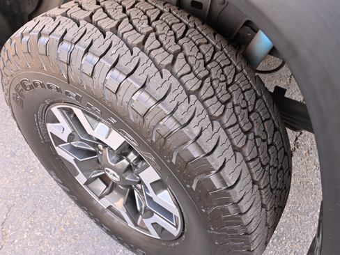 Used 2021 Toyota Tacoma TRD Off-Road w/ Technology Package image 52