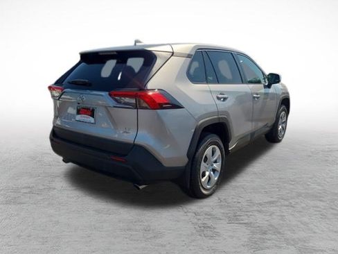 Certified 2024 Toyota RAV4 LE AWD/4WD image 7