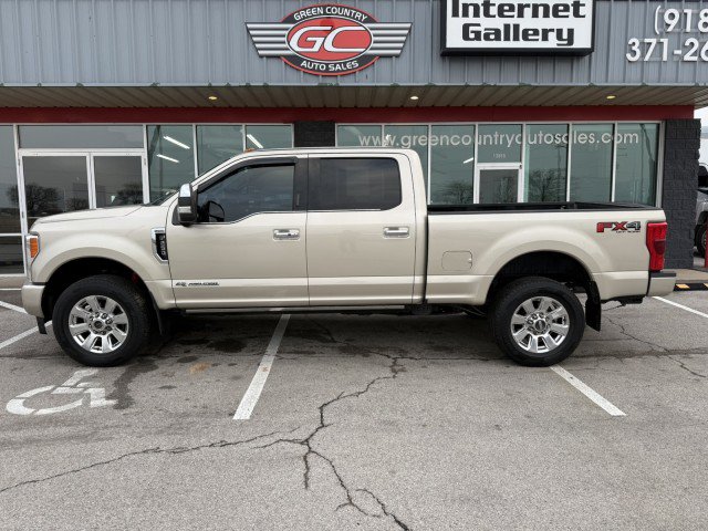 Used 2017 Ford F250 Platinum w/ Platinum Ultimate Package AWD/4WD image 10