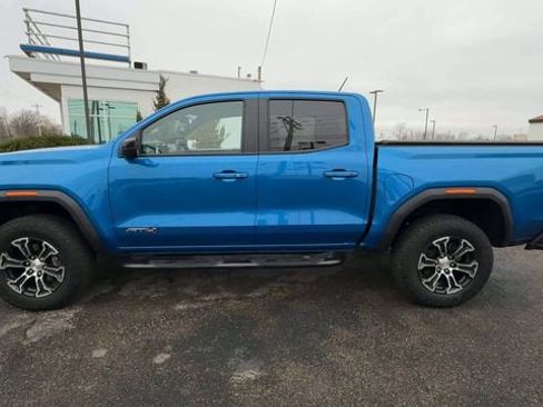 Used 2024 GMC Canyon AT4 image 5