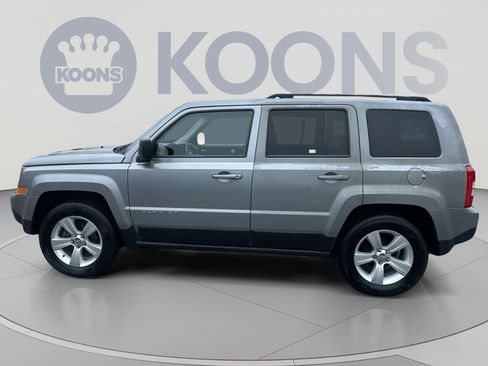 Used 2014 Jeep Patriot Latitude w/ Sun/Sound Group AWD/4WD image 13