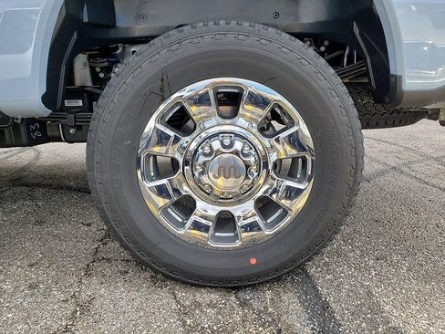 New 2026 Ford F350 King Ranch w/ Chrome Package image 15