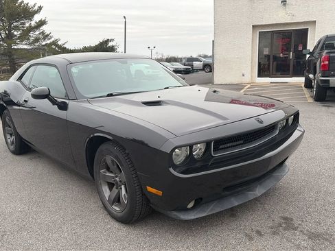 Used 2009 Dodge Challenger SE image 27