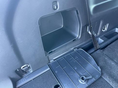 Used 2025 Ford Explorer Active w/ Active Comfort Package image 13