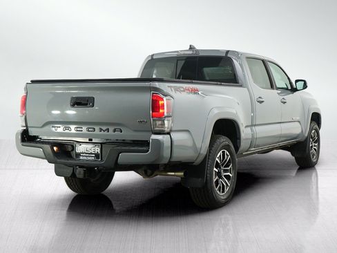 Used 2020 Toyota Tacoma TRD Sport AWD/4WD image 5