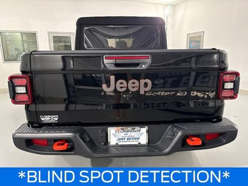 Used 2023 Jeep Gladiator Mojave w/ LED Lighting Group AWD/4WD image 8