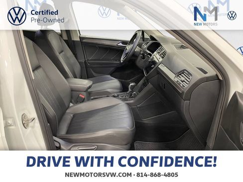 Used 2023 Volkswagen Tiguan SE w/ Panoramic Sunroof Package AWD/4WD image 15