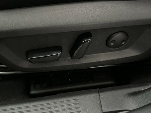 Used 2024 Nissan Rogue SV image 22