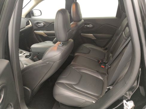 Used 2018 Jeep Cherokee Limited w/ High Altitude Package image 18