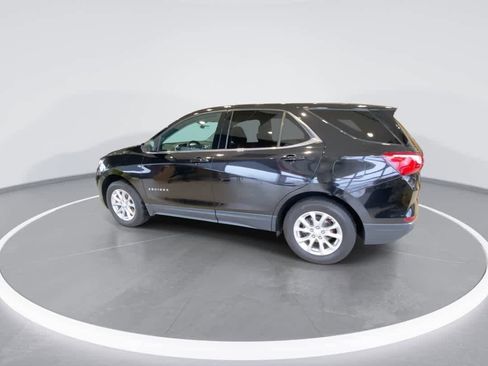 Used 2020 Chevrolet Equinox LT w/ Driver Convenience Package image 6