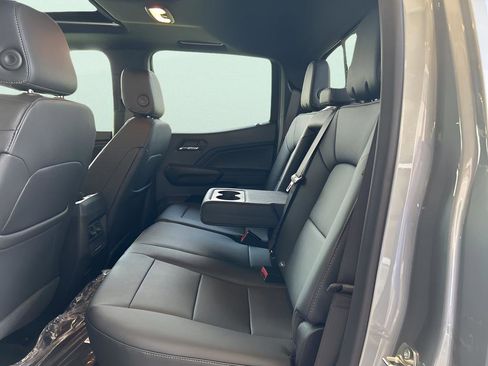 New 2026 GMC Canyon Elevation w/ Convenience Package image 8