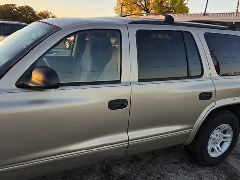 Used 2002 Dodge Durango SLT image 2