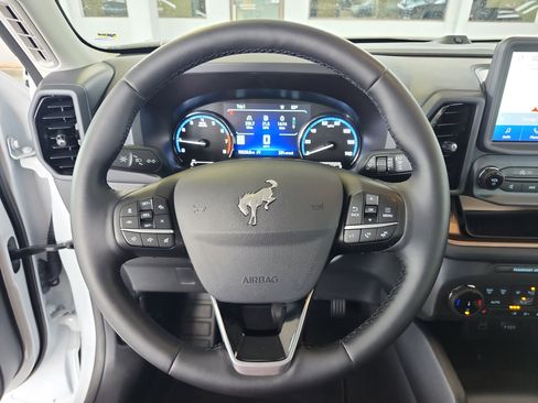 Certified 2024 Ford Bronco Sport Outer Banks w/ Tech Package image 11