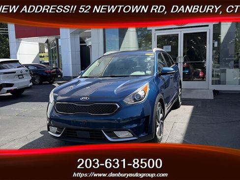 Used 2017 Kia Niro Touring w/ Advanced Technology Package FWD image 1