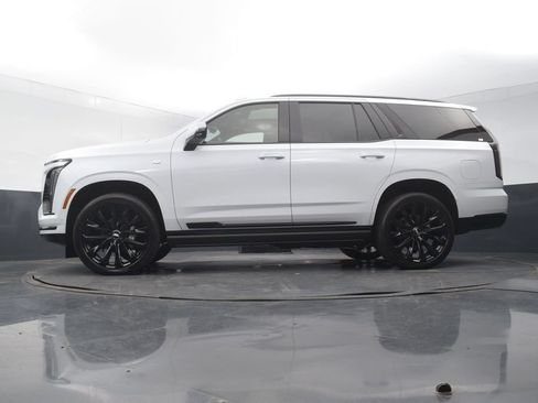 Certified 2026 Cadillac Escalade Platinum Sport w/ LPO, ONYX Package AWD/4WD image 54