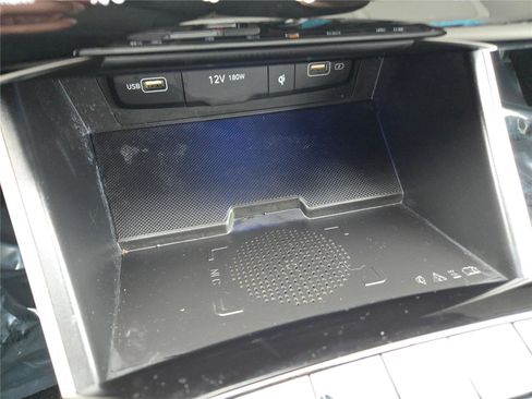 Used 2024 Hyundai Tucson Limited image 32