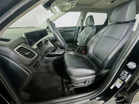 Certified 2024 Kia Seltos EX image 28