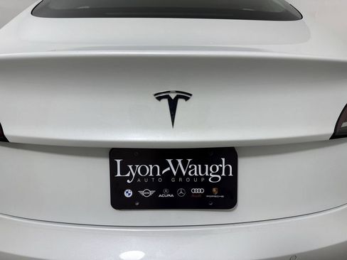 Used 2018 Tesla Model 3 Long Range image 18