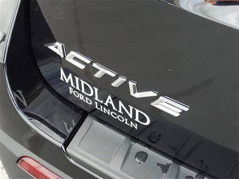 New 2026 Ford Explorer Active w/ Active Comfort Package image 6