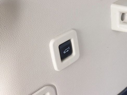 Used 2017 Ford Expedition EL Limited w/ Equipment Group 301A image 19