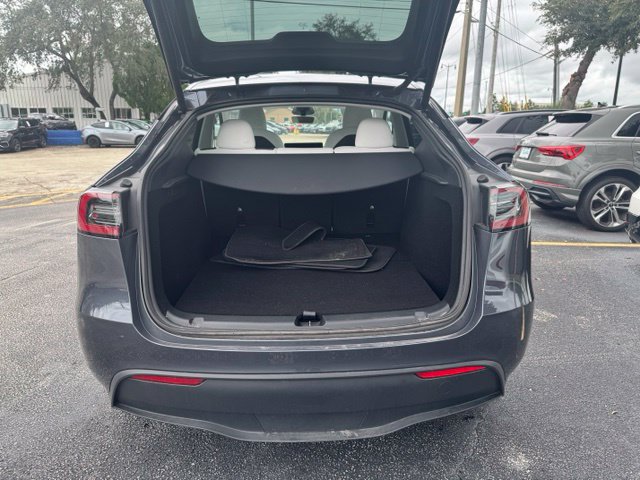 Used 2023 Tesla Model Y Long Range AWD/4WD image 12