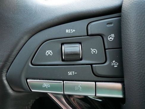 Used 2023 Cadillac XT6 Premium Luxury image 18