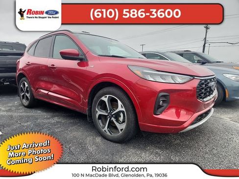 Used 2023 Ford Escape ST-Line Select w/ Tech Pack #2 AWD/4WD image 1