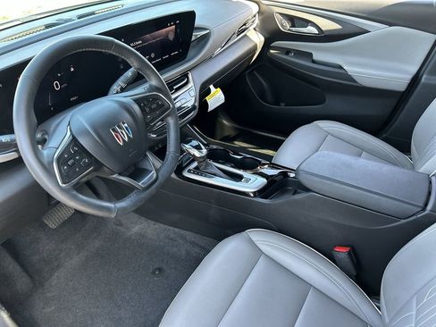 Used 2024 Buick Envista Avenir FWD image 10