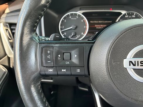 Used 2021 Nissan Rogue SL w/ Premium Package FWD image 23