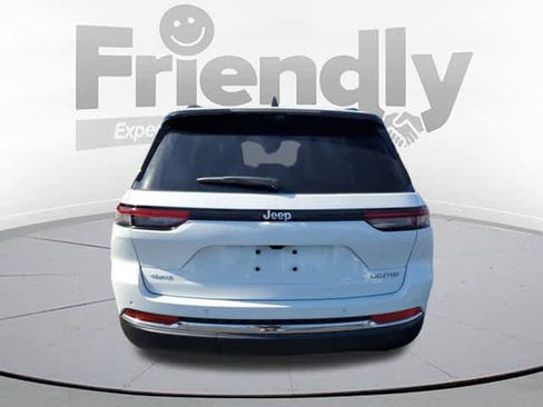 New 2025 Jeep Grand Cherokee Limited w/ Luxury Tech Group II image 4