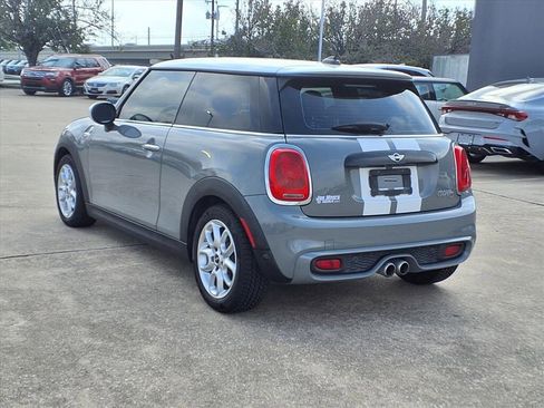 Used 2018 MINI Cooper S image 3