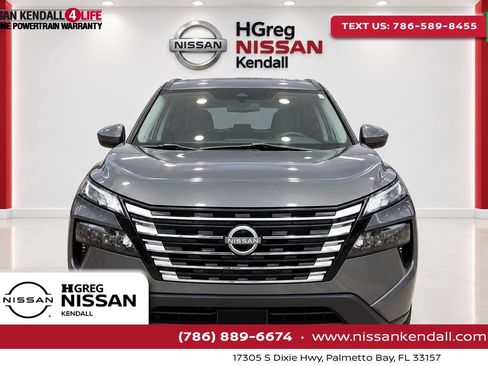 Used 2024 Nissan Rogue SV FWD image 1