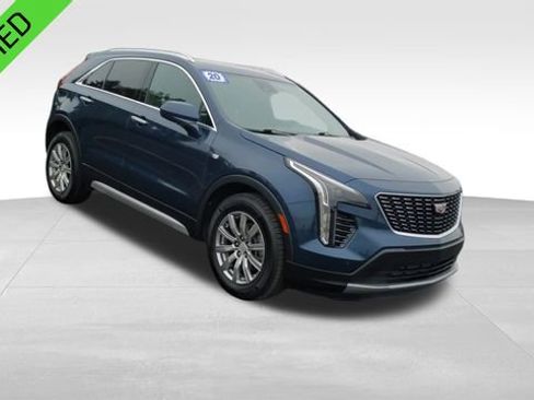 Certified 2020 Cadillac XT4 Premium Luxury w/ Cold Weather Package image 3